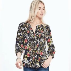Banana Republic • Floral Pintuck Blouse